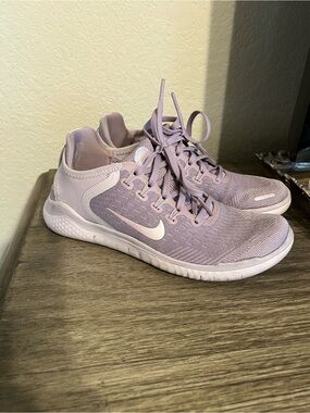 Nike Women's Light Lavender Athletic Sneakers